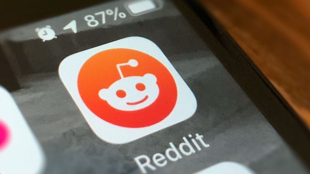 Reddit "Trending Takeover",
