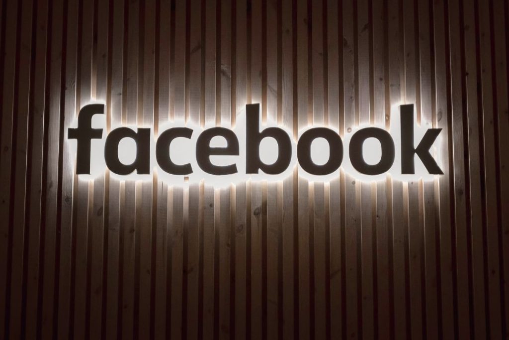 Facebook Gruppi